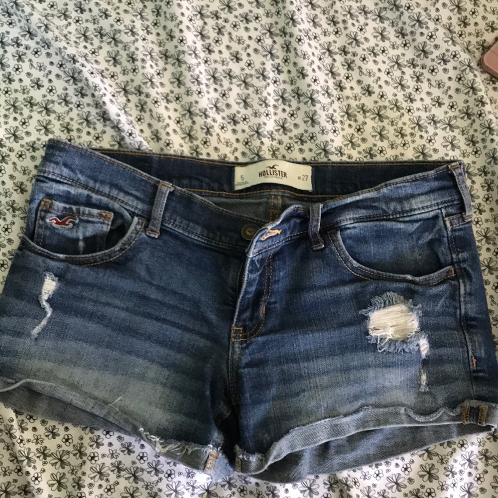 Hollister Denim Shorts 😍